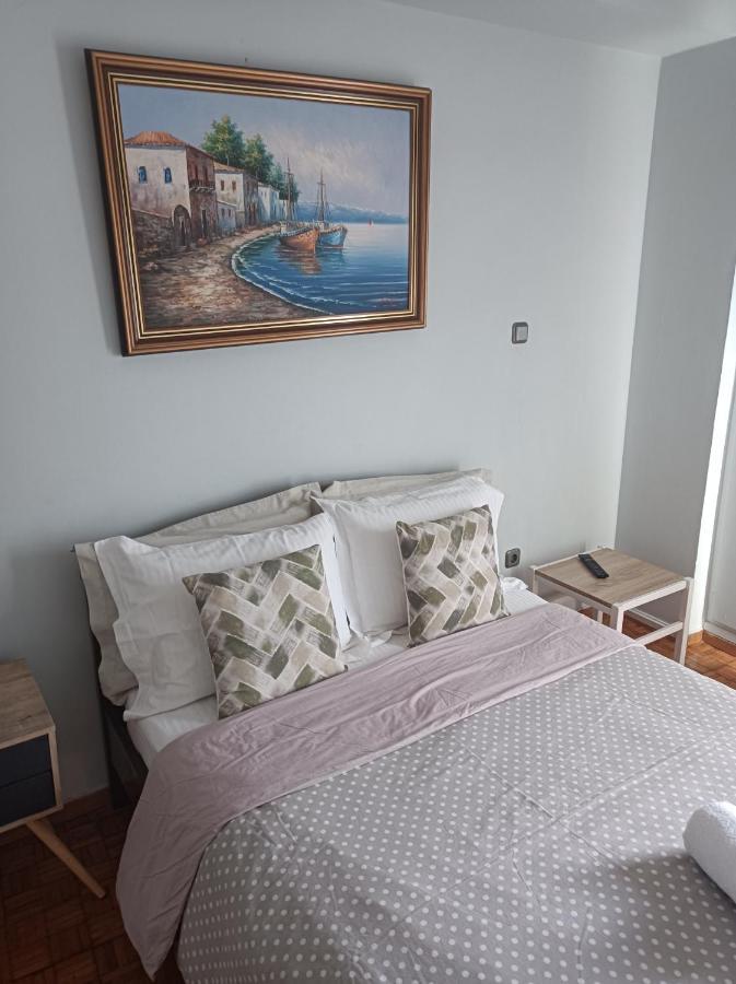 Historic Center Apartment At Thisseio Atenas Exterior foto